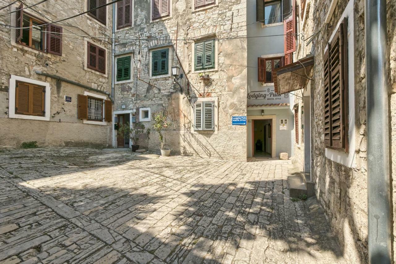 Old Town Apartments In City Center Póla Kültér fotó